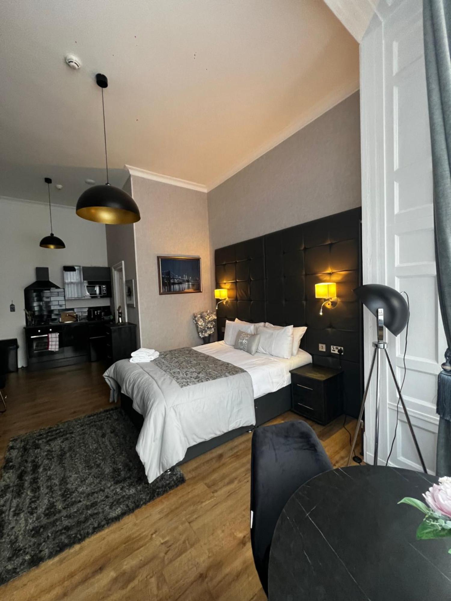 Amani Apartments - Glasgow City Centre エクステリア 写真