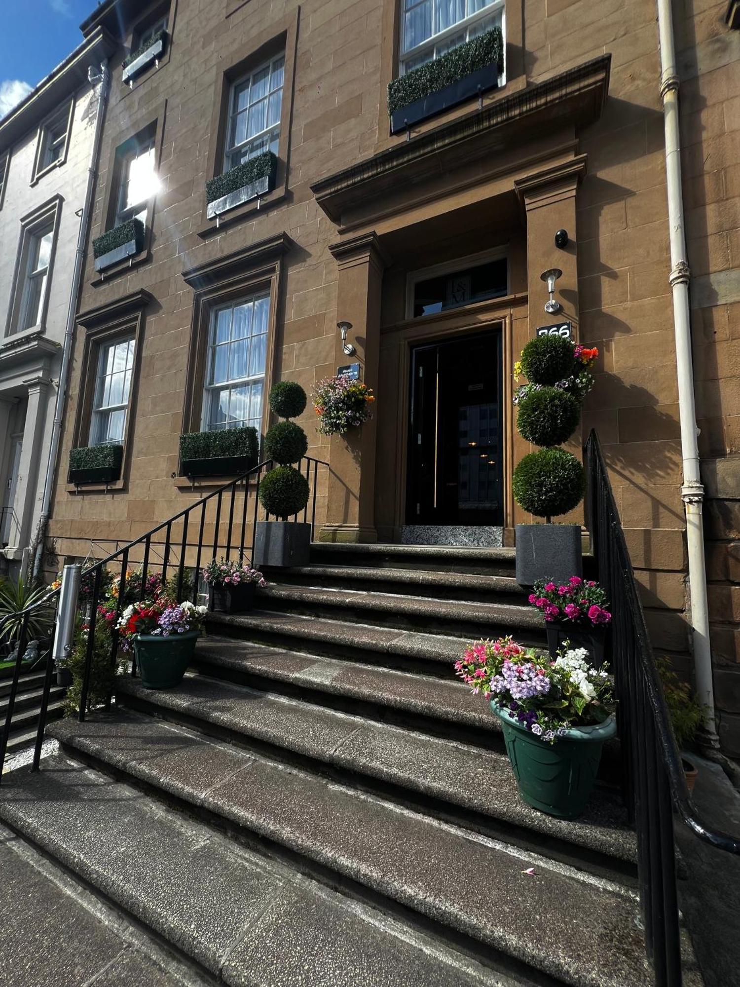Amani Apartments - Glasgow City Centre エクステリア 写真