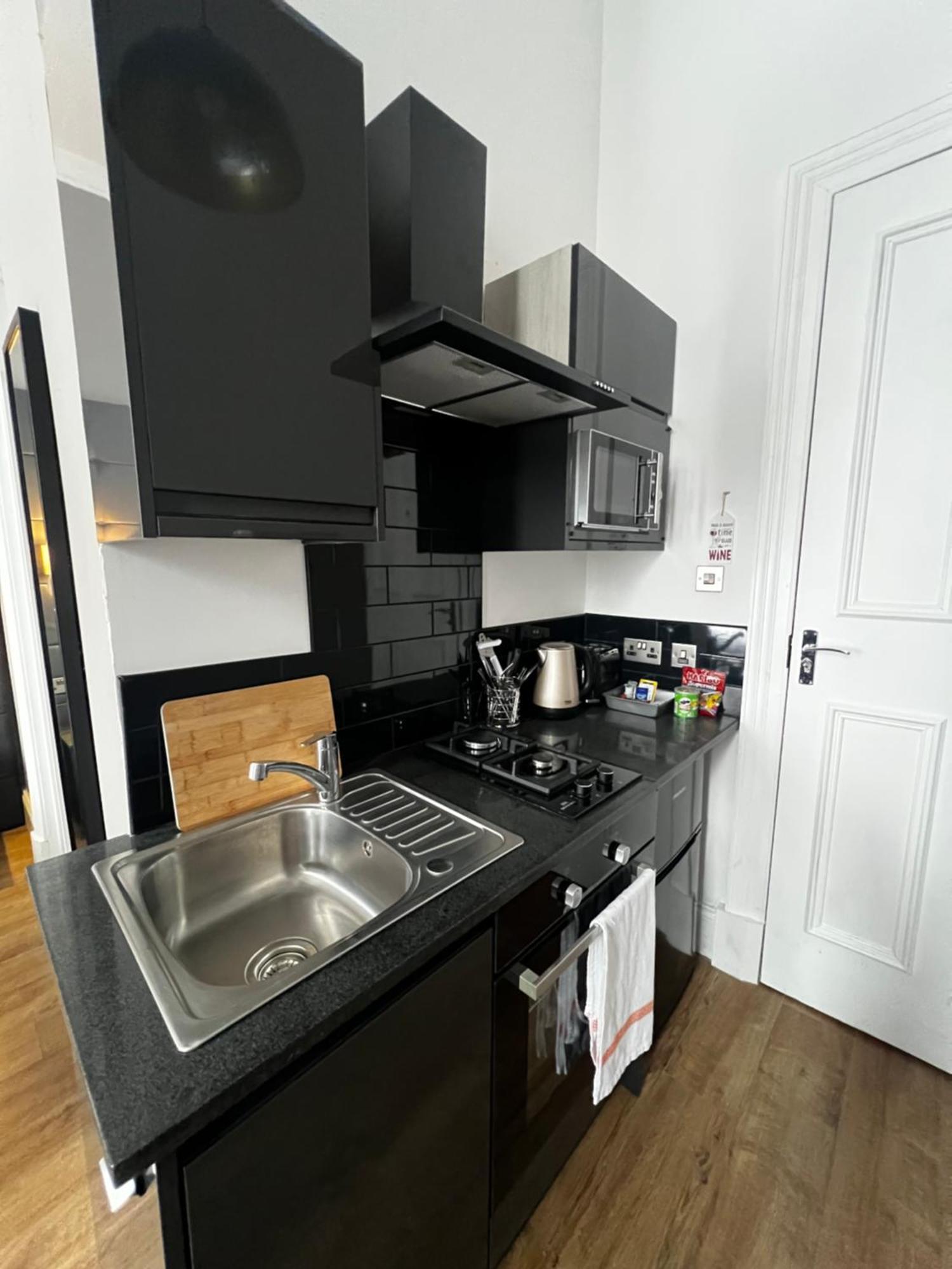 Amani Apartments - Glasgow City Centre エクステリア 写真