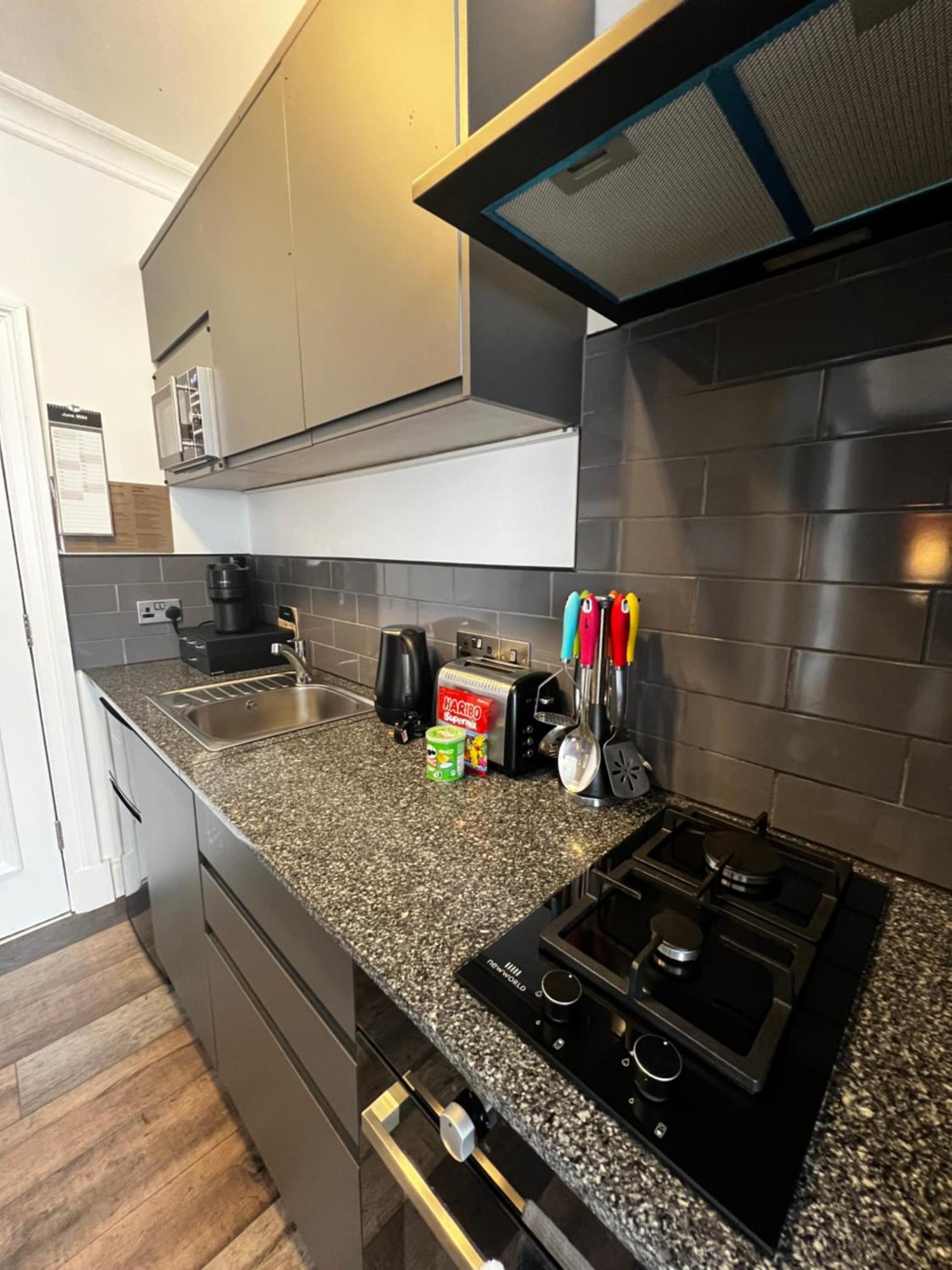 Amani Apartments - Glasgow City Centre エクステリア 写真