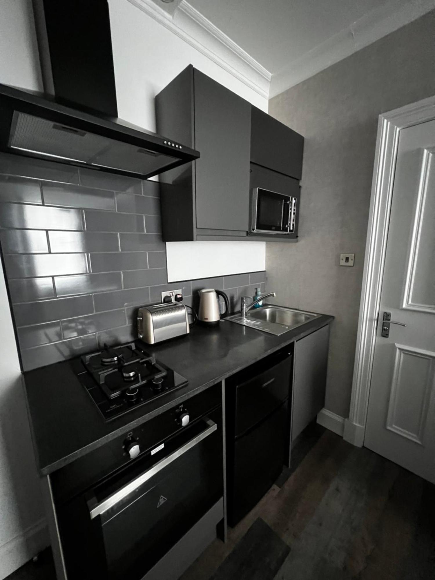 Amani Apartments - Glasgow City Centre エクステリア 写真